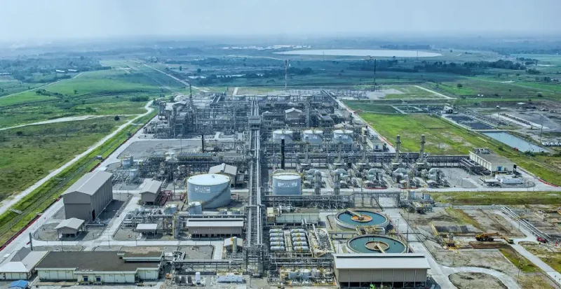 Analisis Saham RATU: Peluang dan Tantangan di Tahun 2025