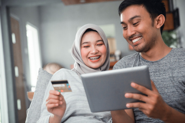 Tips Mengajak Pasangan Diskusi Investasi