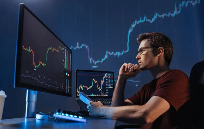 Lebih Baik Jadi Trader atau Investor? Ini Pertimbangannya
